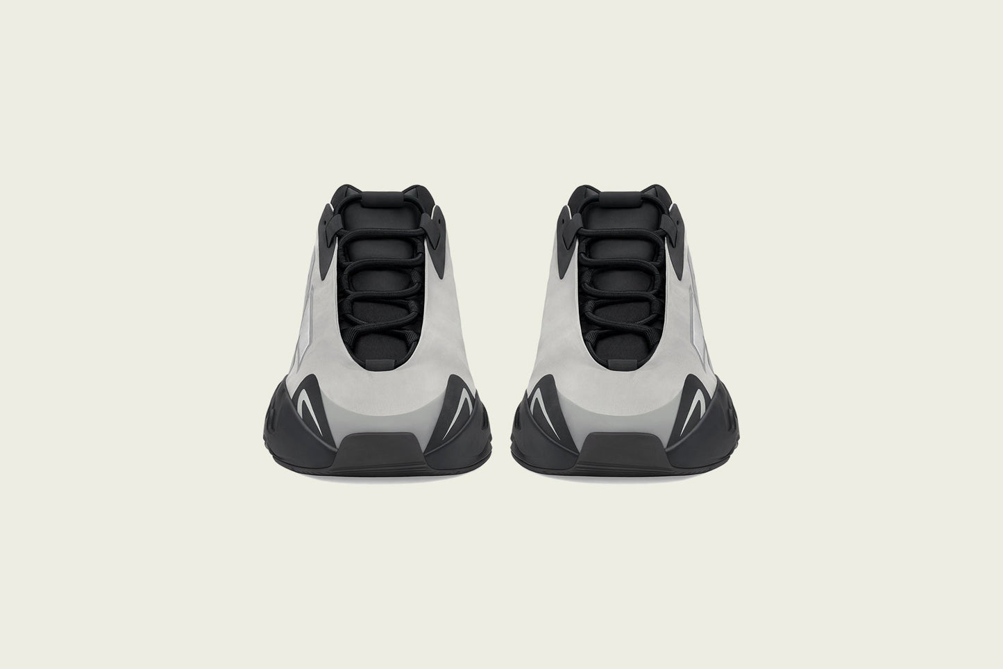 Yeezy 700 MNVN - Metallic