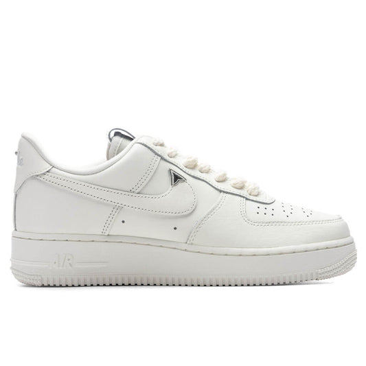 Women's Air Force 1 '07 LV8 - Sail/Metallic Silver