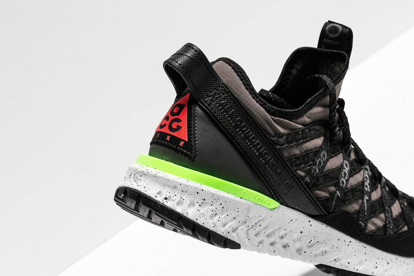 ACG React Terra Gobe - Ridgerock/Flash Crimson