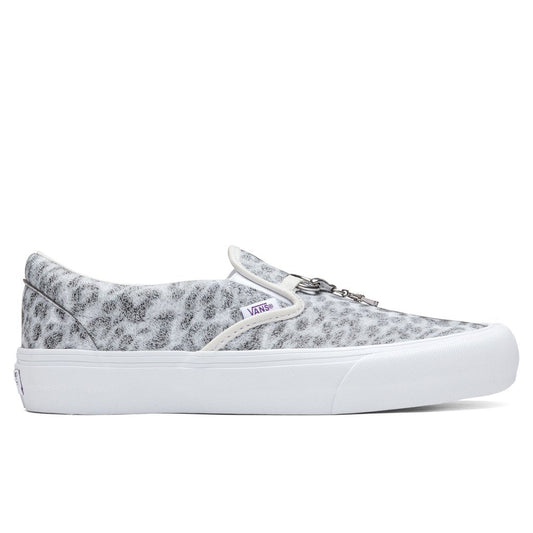 Vans Vault x Classic Slip-V - White